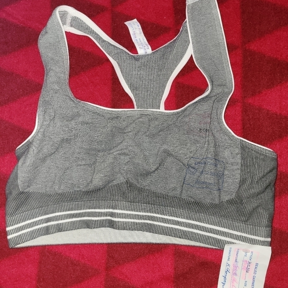 Sports bra Sara Lee seamless Sample NWT lg style DHHC36